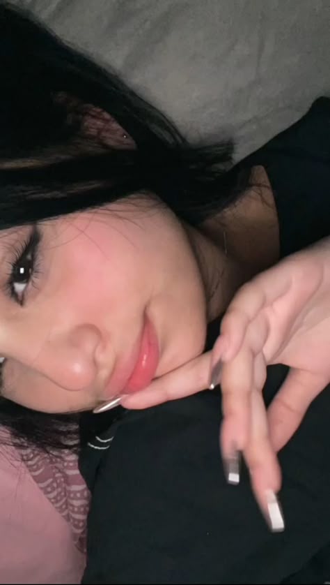 <em>camila caicedo </em>